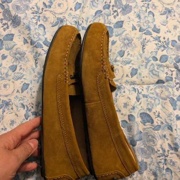 Vionic Women's Brown Suede Loafers - Picture 7 of 9